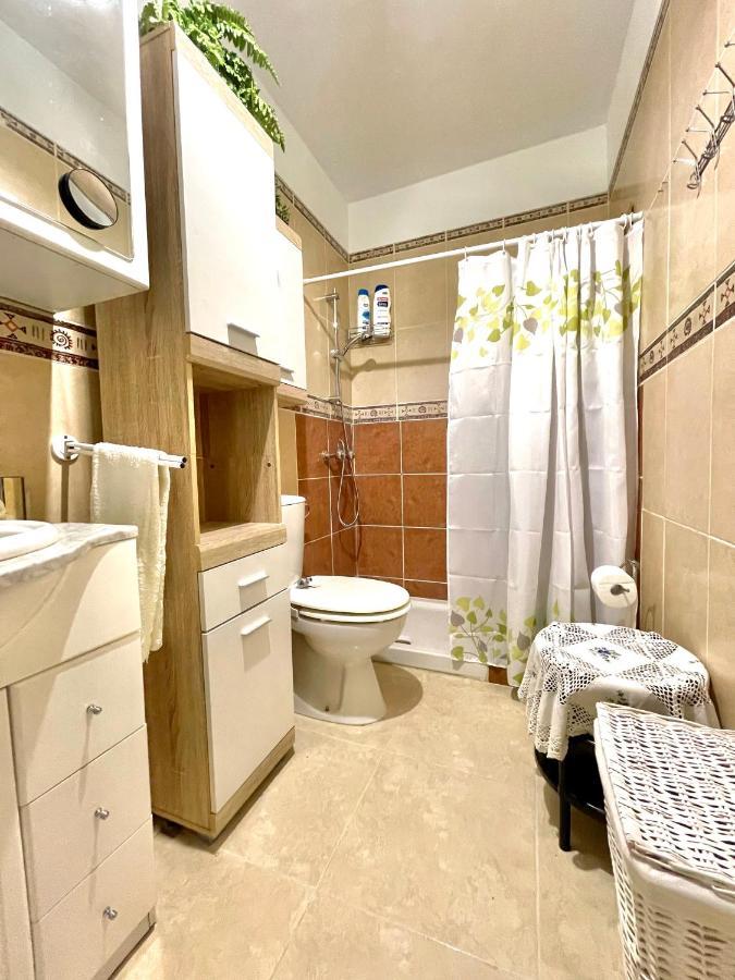 Cosy Apartment With Rooftop Terrace And Wifi Valle de San Lorenzo Esterno foto