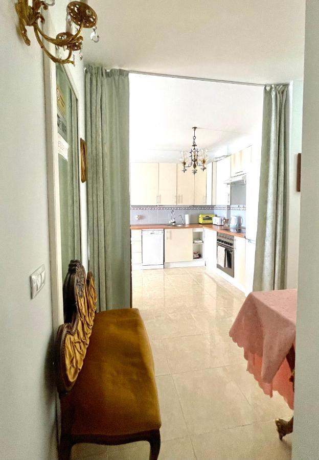 Cosy Apartment With Rooftop Terrace And Wifi Valle de San Lorenzo Esterno foto