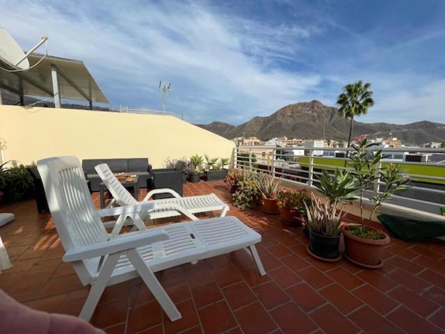 Cosy Apartment With Rooftop Terrace And Wifi Valle de San Lorenzo Esterno foto